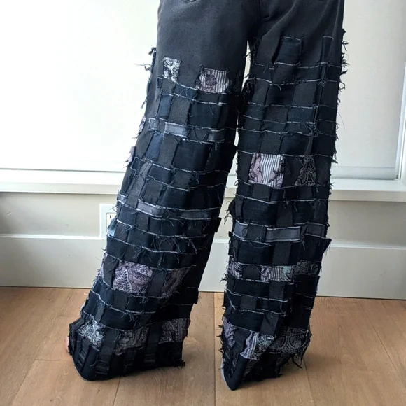 Patchwork Hand Crafted Jeans - Picture 3 of 4